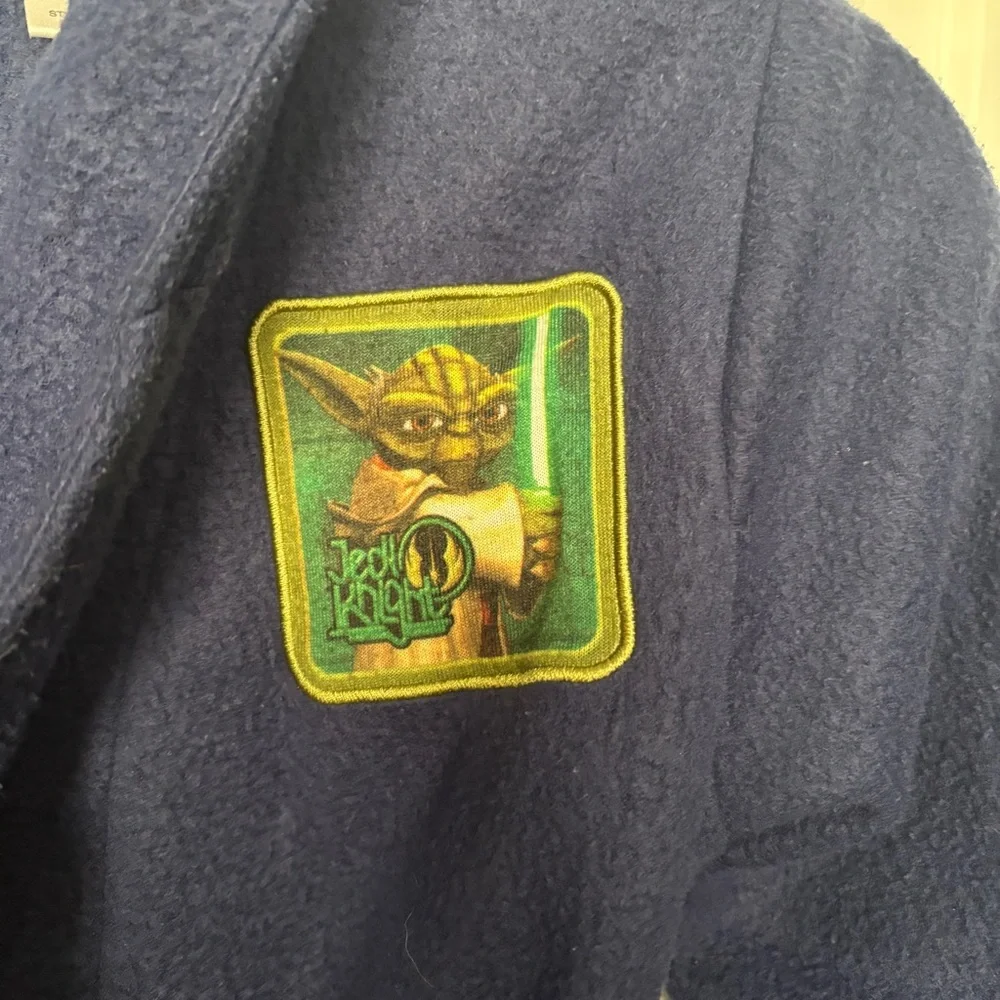 Boy’s Star Wars Navy Bathrobe with Yoda Patch Size: 4/5